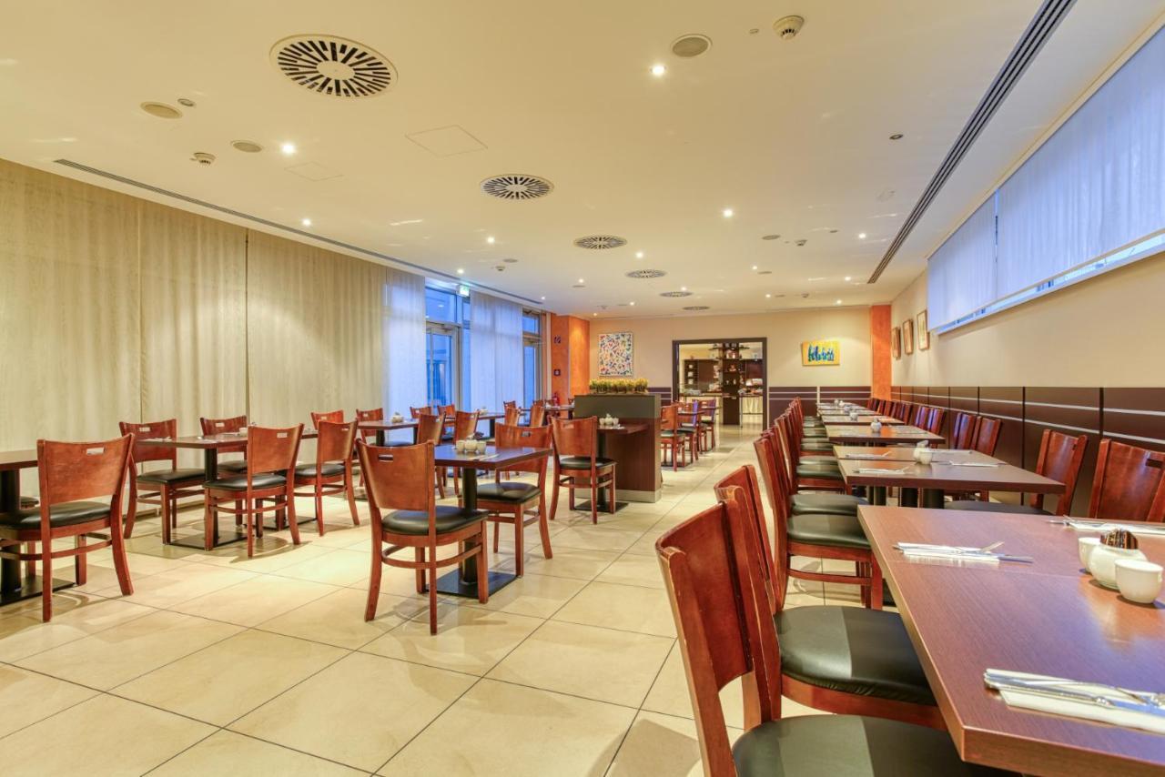 Titanic Comfort Kurfuerstendamm 3* Berlijn