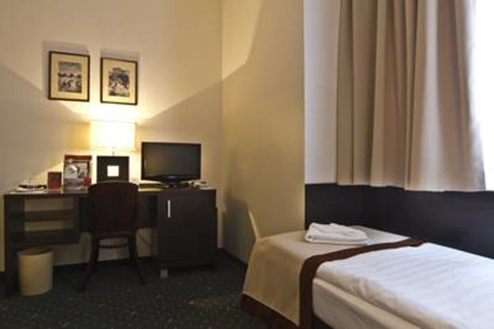 Titanic Comfort Kurfuerstendamm 3* Berlijn